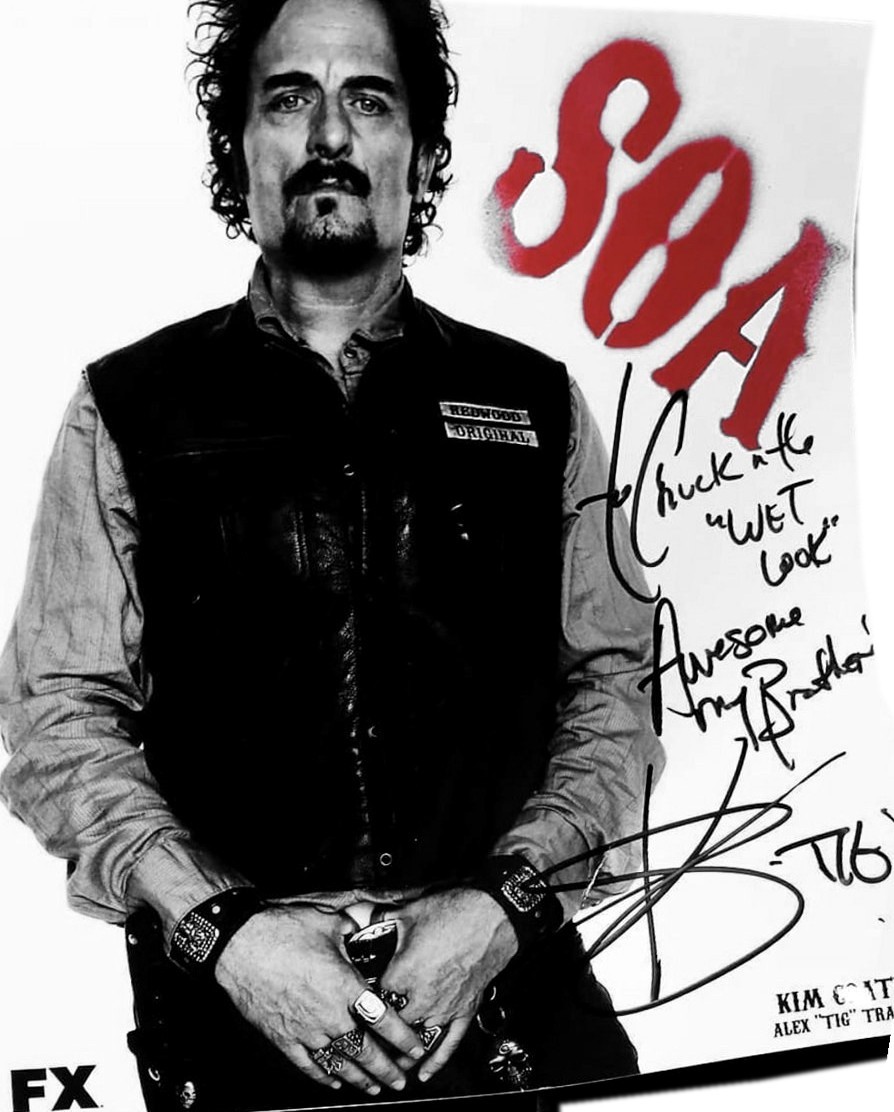 Signed photograph inscribed to Chuck Mason by Kim Coates